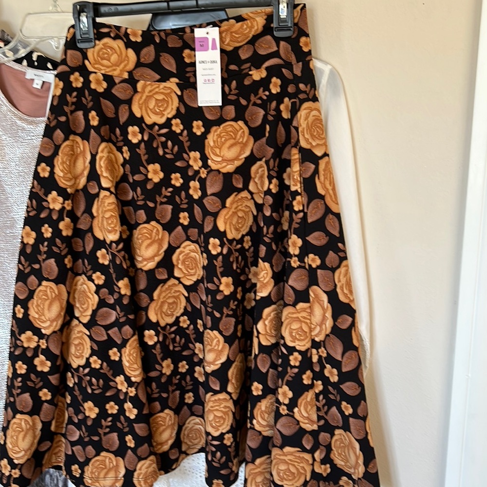 MIDI Skirt NWT